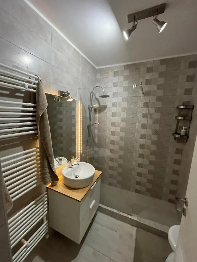 Pearl Luxury Apartment Near Presidential Palace Bucharest